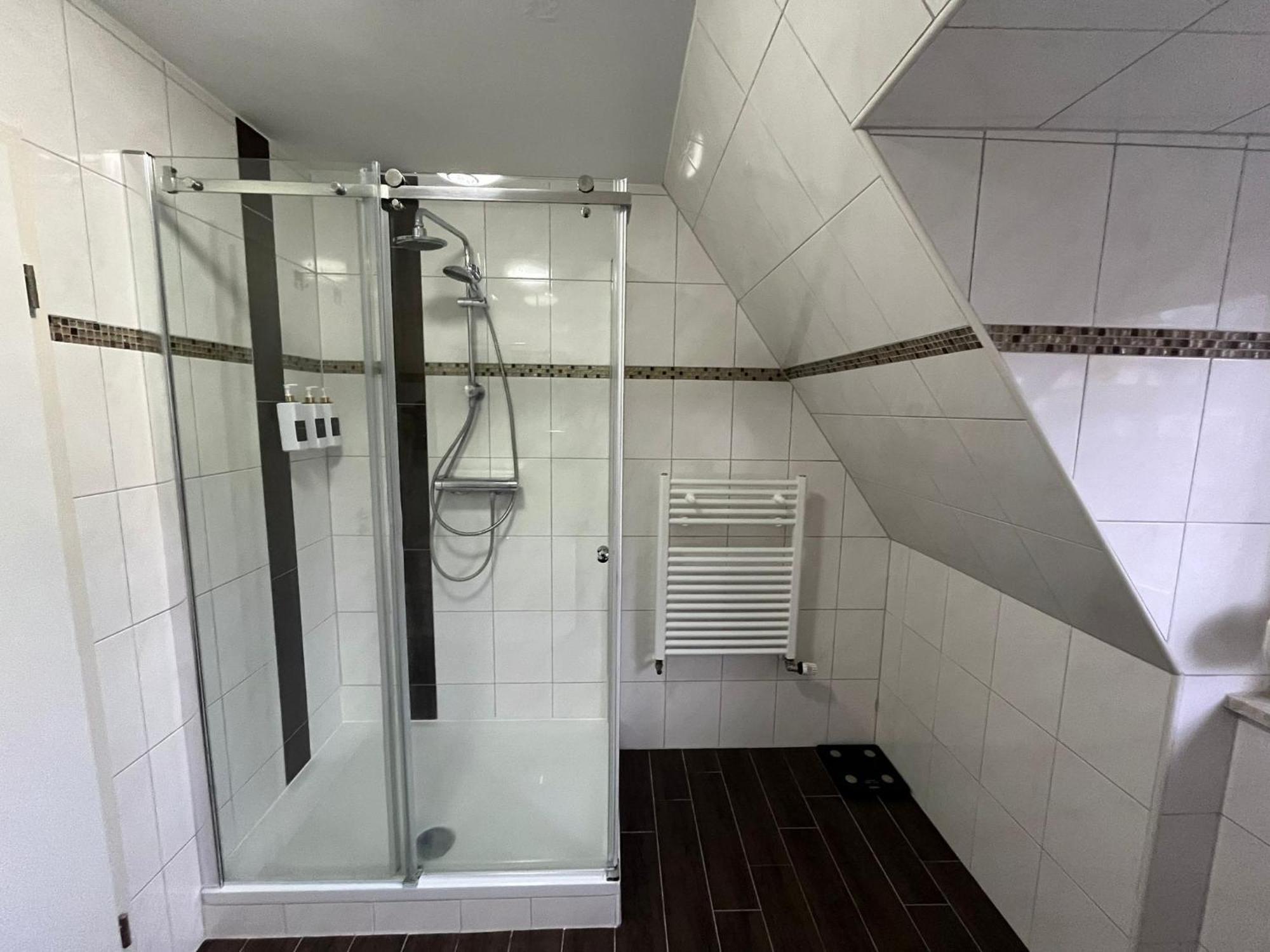 Schickes 110Qm Ferienhaus In Naehe Vw, Messe,Dez Und Orangerie Κάσελ Εξωτερικό φωτογραφία